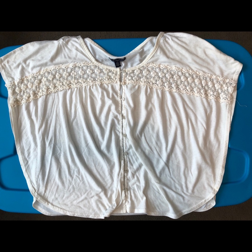 AEO Cream Top Large
